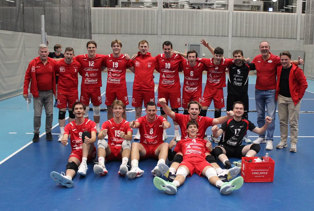 🔴⚪ EEN EXPERIMENTEEL ZOVOC WINT IN GENT!

Onze heren trekken na een wedstrijd met heel wat wissels aan het langste eind tegen Caruur Gent E! 💪

Na twee sterk...