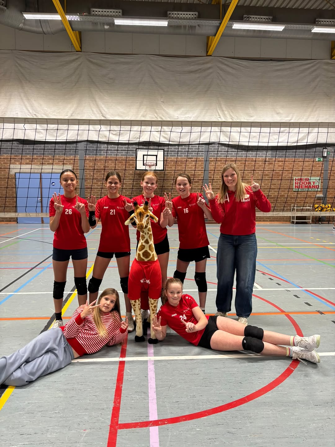 📸🏐Weekend recap

DP3 won overtuigend zijn eerste thuismatch met 3-0! Een sterke prestatie van het hele team!🔥

Voor DP4 liep het in Gent iets minder vlot: de...