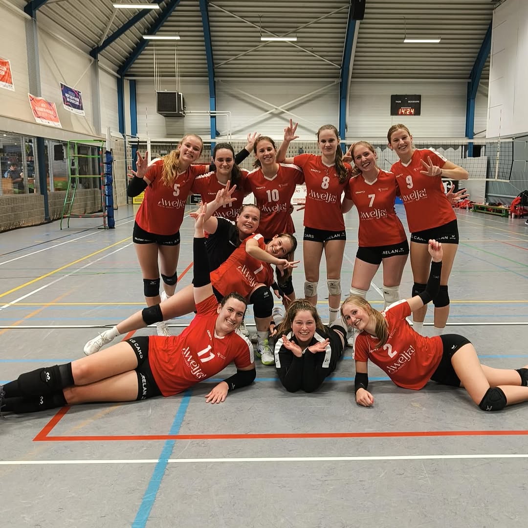 📸🏐Weekend recap

Onze promoploegen lieten zich van hun beste kant zien en pakten allemaal de winst! Proficiat aan HP1, DP3 en DP4 met hun sterke prestaties....